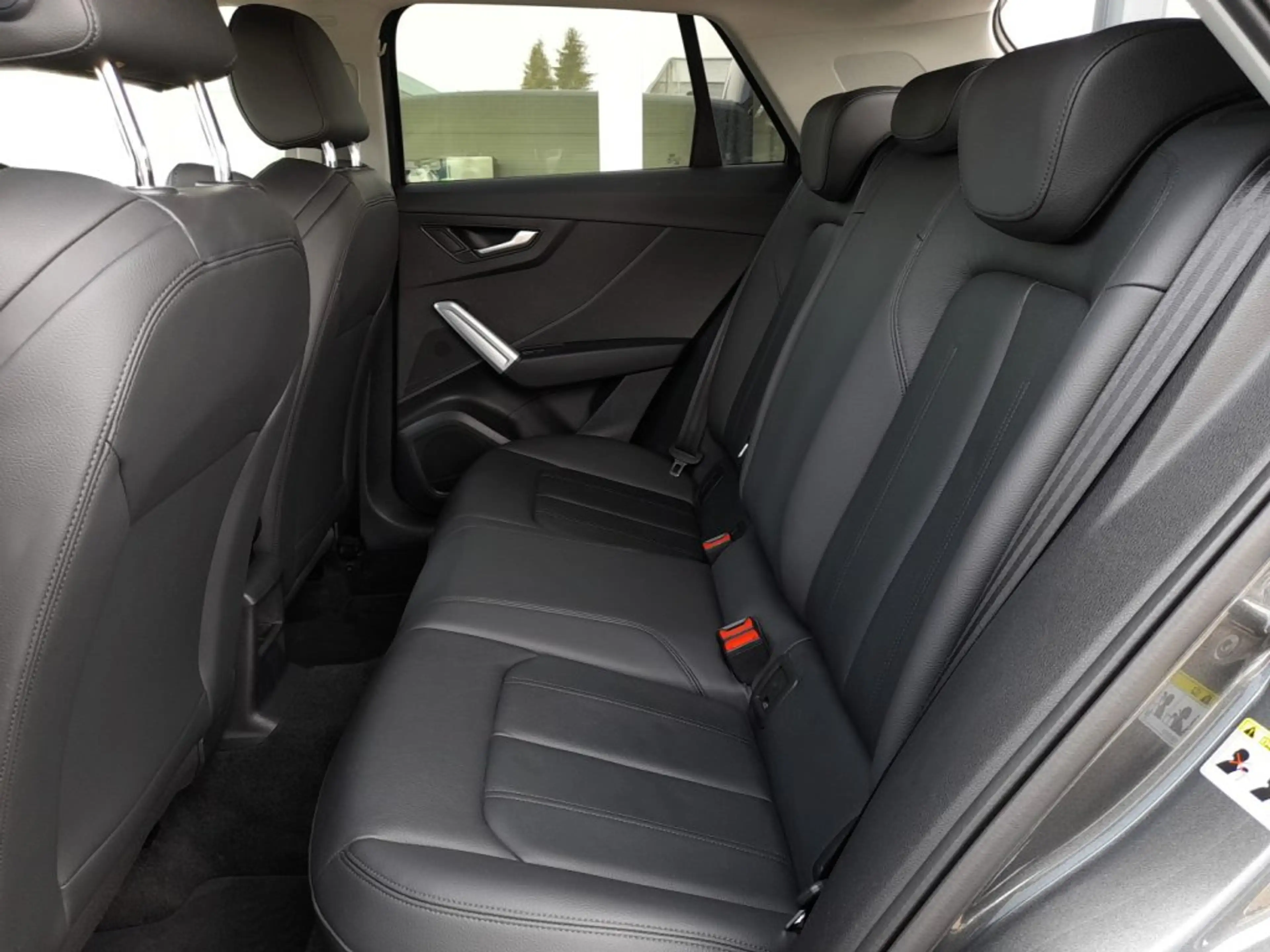 Audi Q2 SPORT 35 TDI quattro S-tr *LED & DYN BLINKER / LEDER / NAVI / AHV & KAMERA / TEMPOMAT / E-KLAPPE* — photo 11