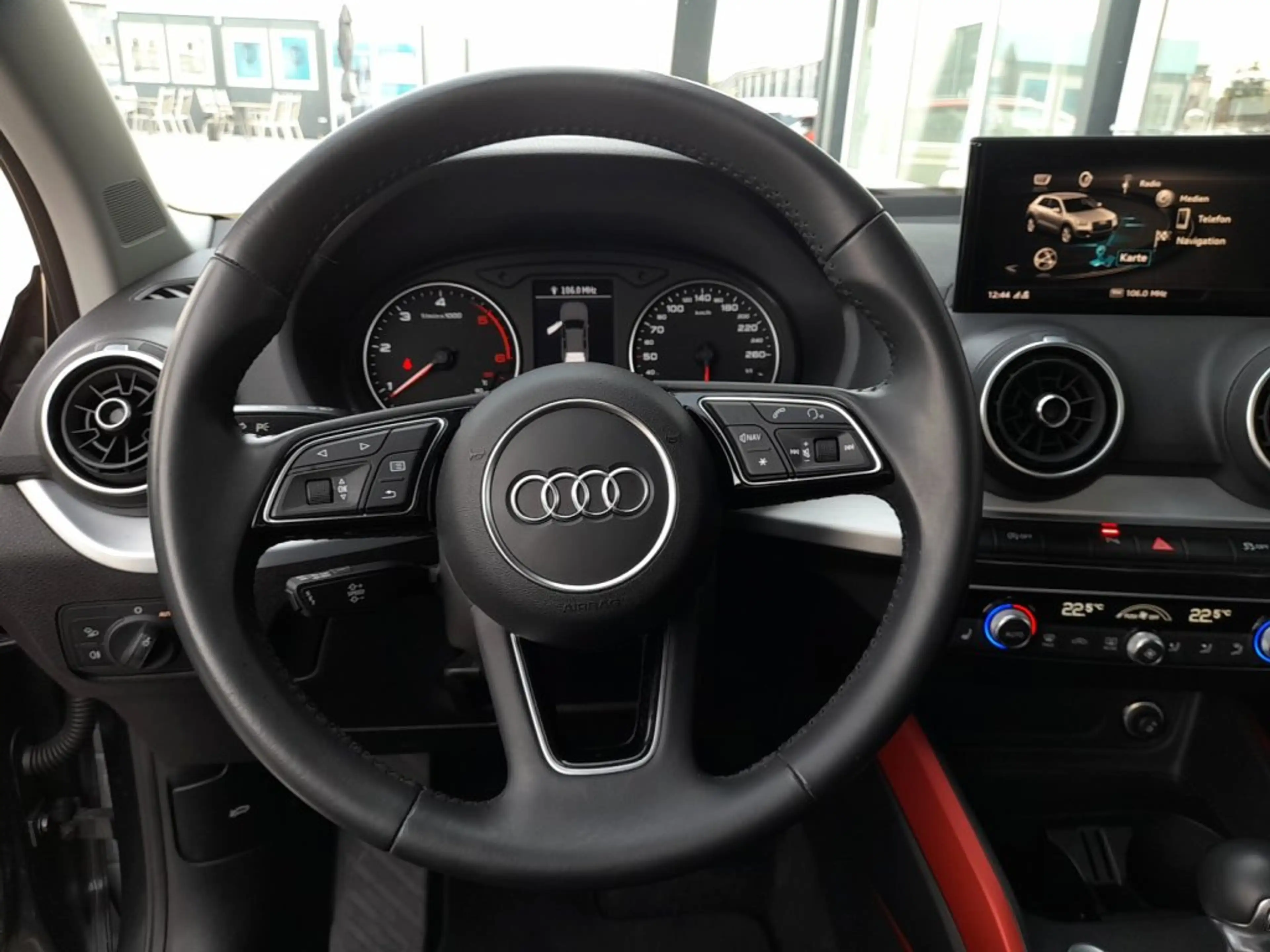 Audi Q2 SPORT 35 TDI quattro S-tr *LED & DYN BLINKER / LEDER / NAVI / AHV & KAMERA / TEMPOMAT / E-KLAPPE* — photo 8