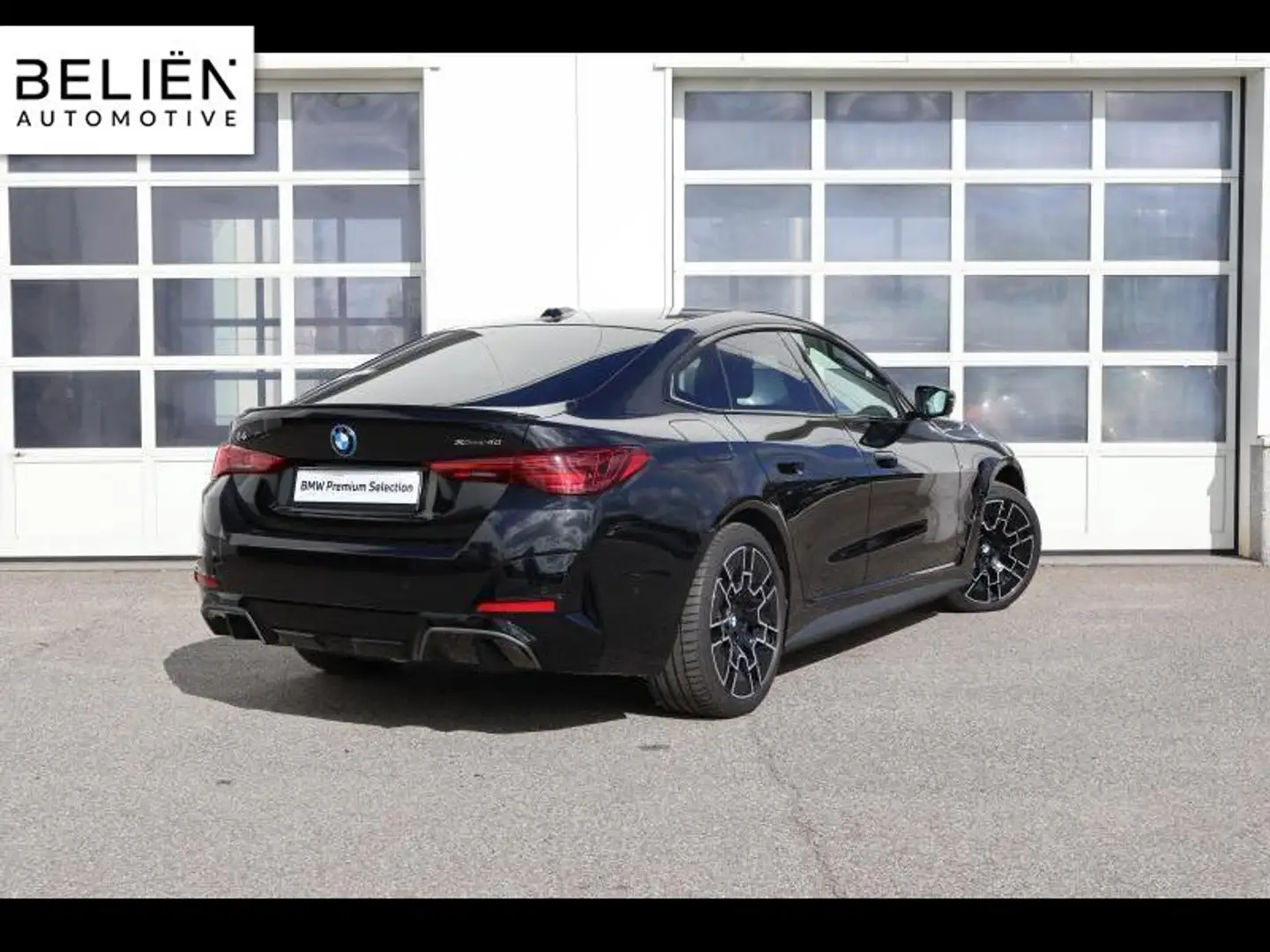 BMW i4 Gran Coupé Schwarz - 2