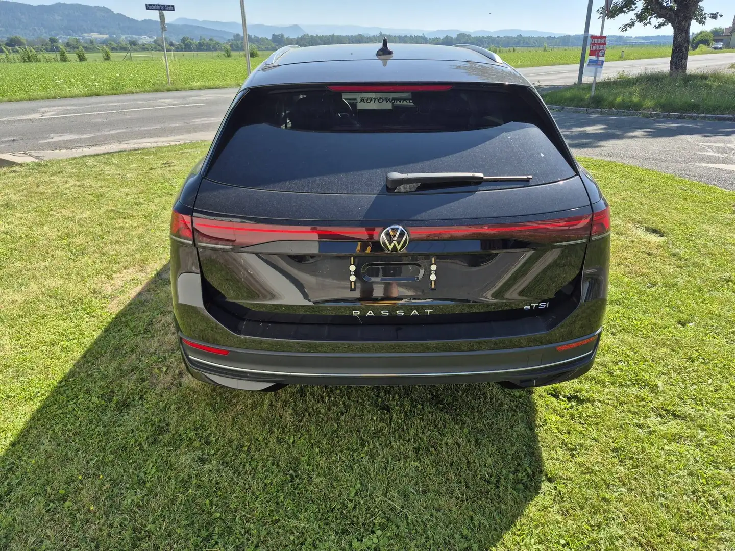 Volkswagen Passat Variant Passat Variant 1,5 eTSI ACT Business DSG Business Schwarz - 2