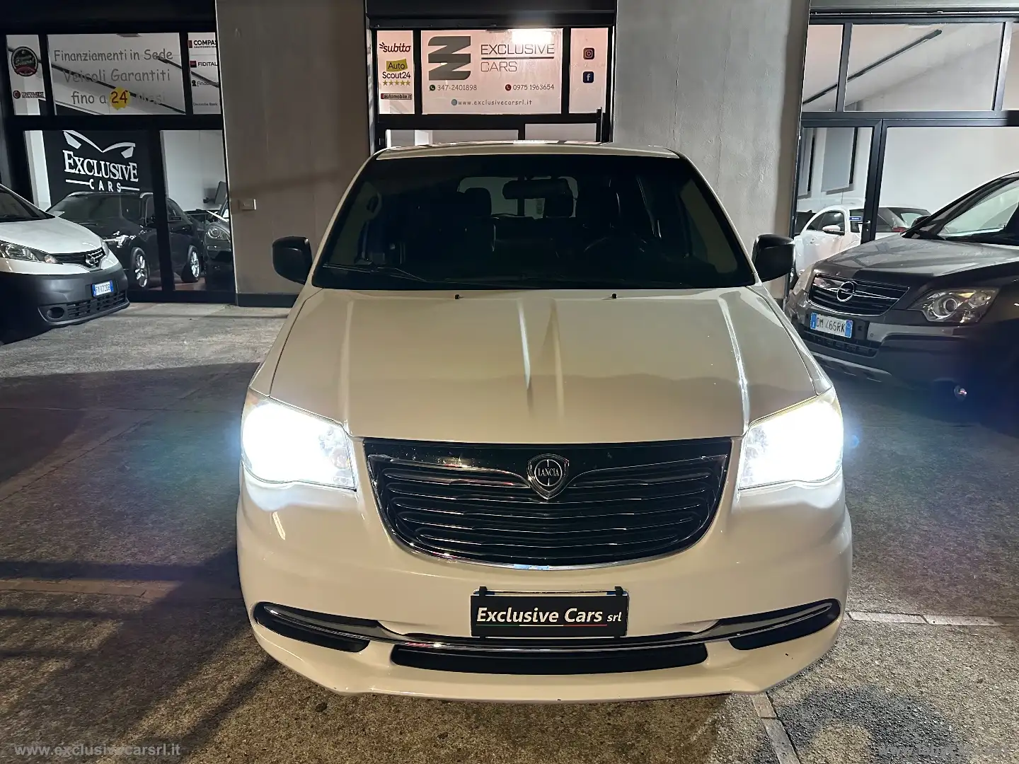 Lancia Voyager 2.8 Turbodiesel S 177 CV Biały - 2