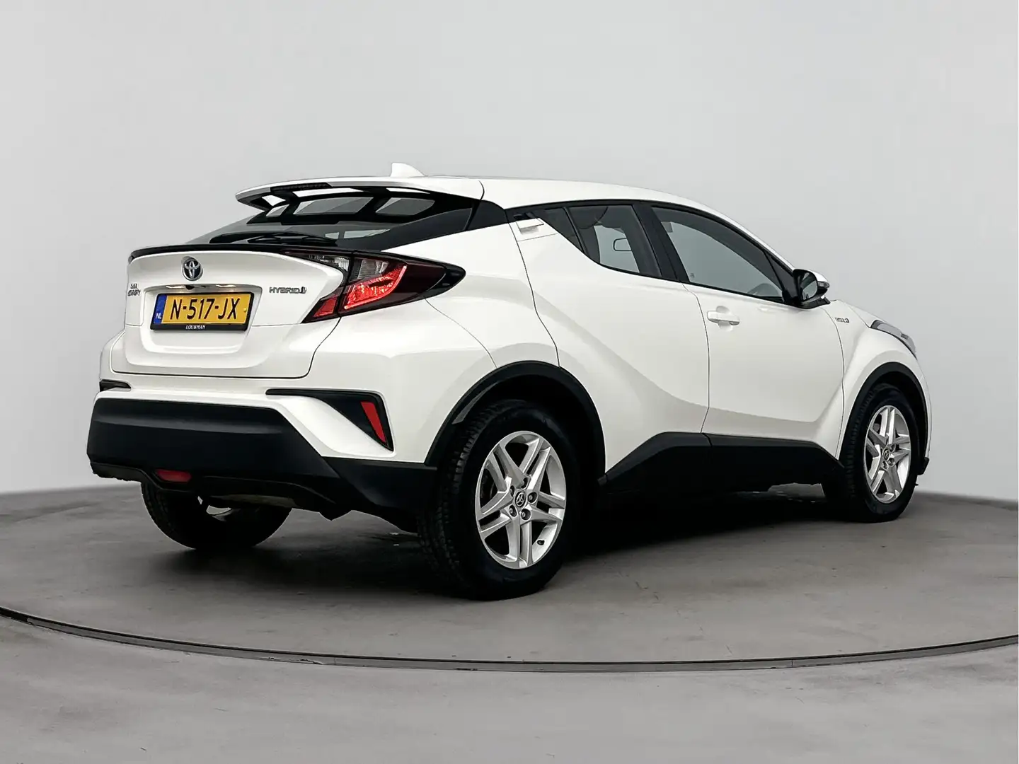 Toyota C-HR 1.8 Hybrid Active | Cruise Control Adaptief | NL-A Wit - 2