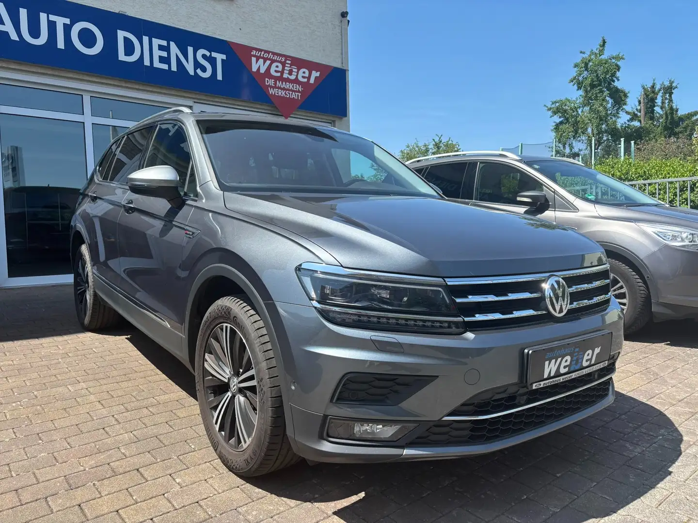 Volkswagen Tiguan Allspace Highline 4Motion*KAMERA*NAV*ViCo*eAHK*CARPLAY*uvm Gris - 1