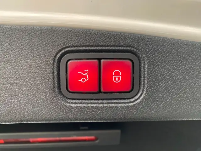 Mercedes-Benz E 53 AMG AMG E 53 4MATIC+ Coupé AMG Widescreen Ansicht 11