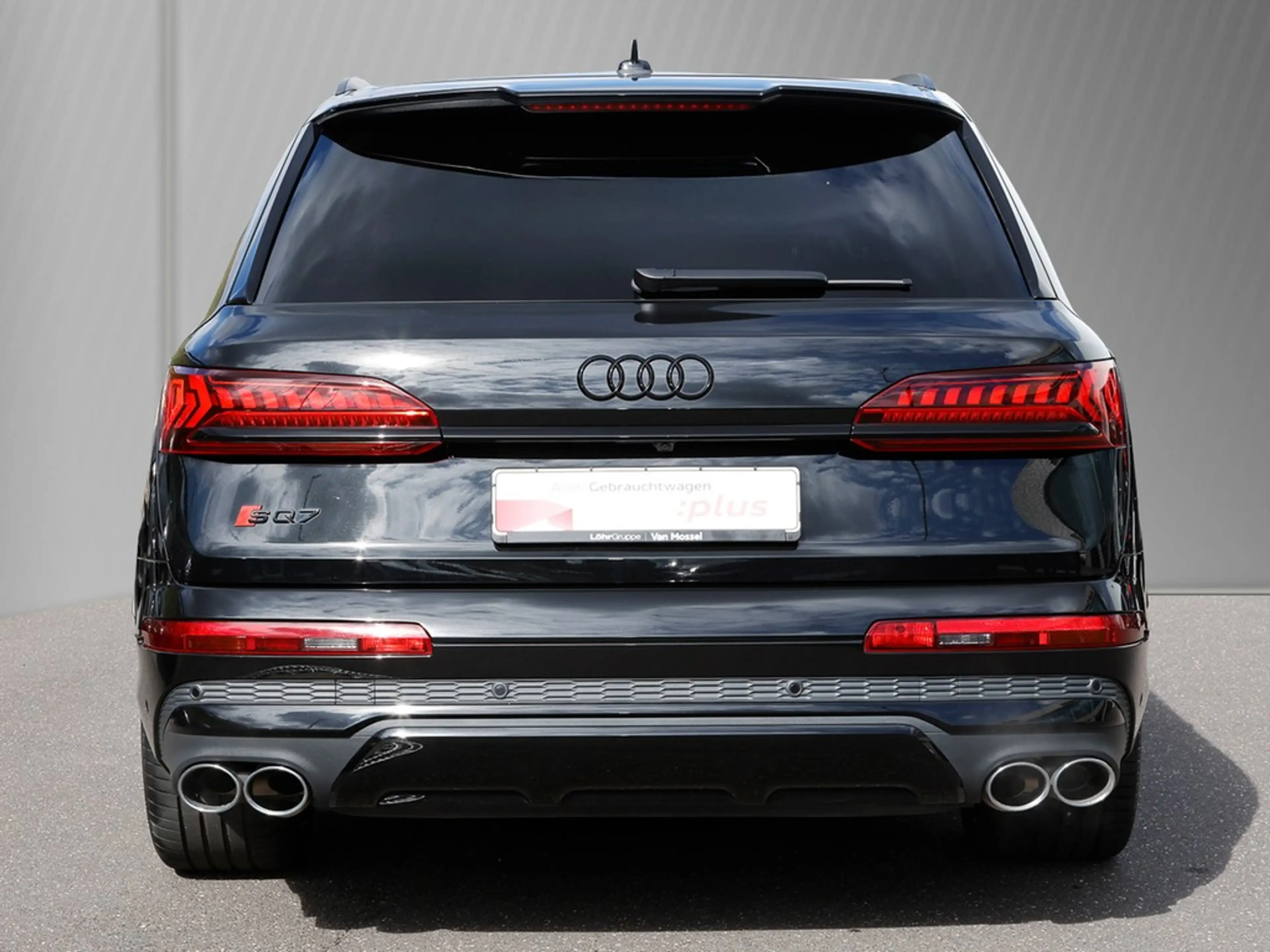 Audi SQ7 4.0 TFSI Matrix Panorama AHK Leder Kamera — photo 6