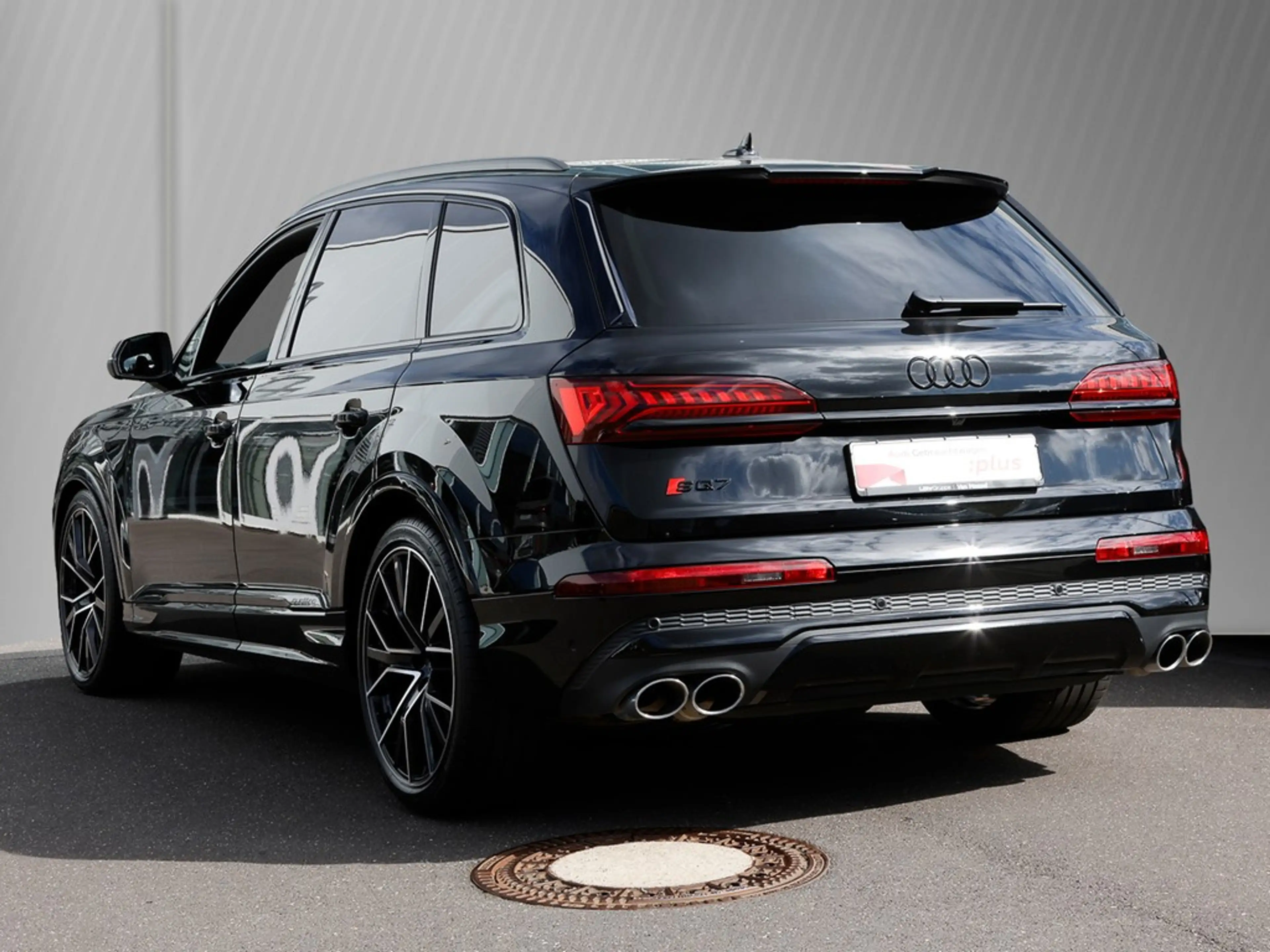Audi SQ7 4.0 TFSI Matrix Panorama AHK Leder Kamera — photo 7