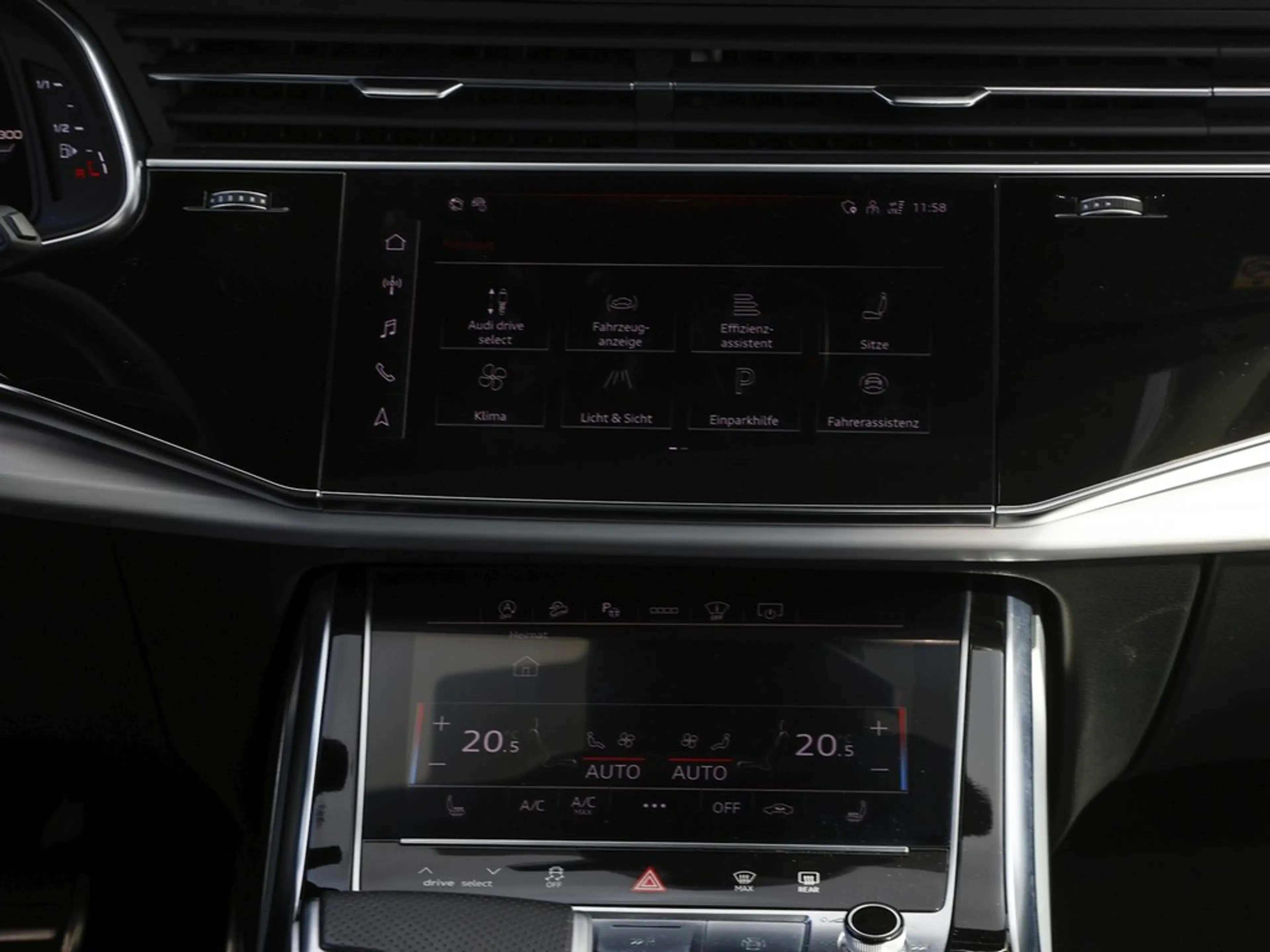Audi SQ7 4.0 TFSI Matrix Panorama AHK Leder Kamera — photo 13