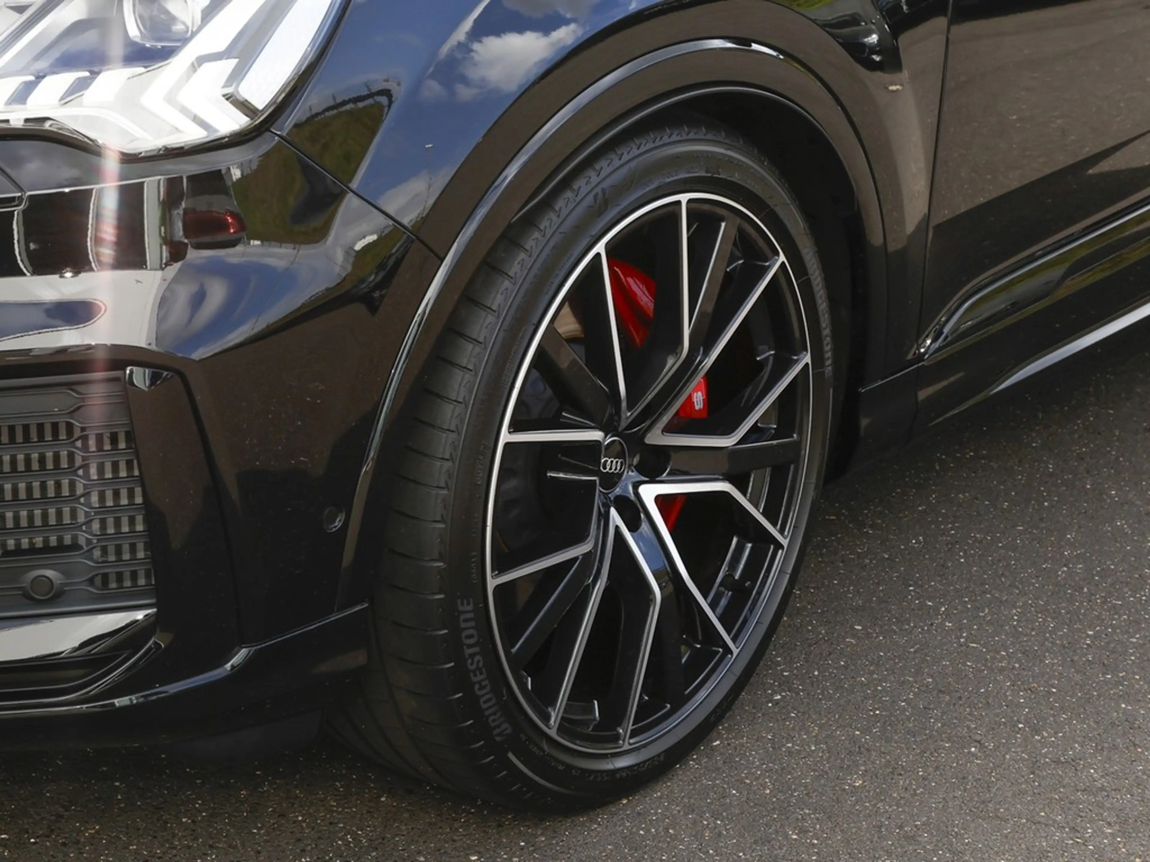 Audi SQ7 4.0 TFSI Matrix Panorama AHK Leder Kamera — photo 8