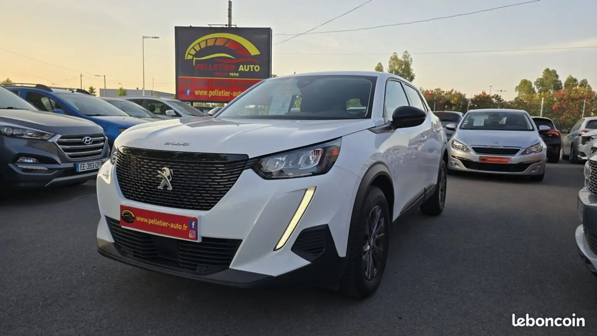Peugeot 2008 BlueHDi 110 SetS BVM6 Active Pack Blanc - 1