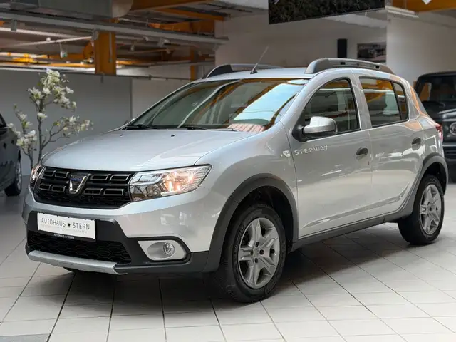 Dacia Sandero II Stepway Prestige|Automatik|Navi|25tkm