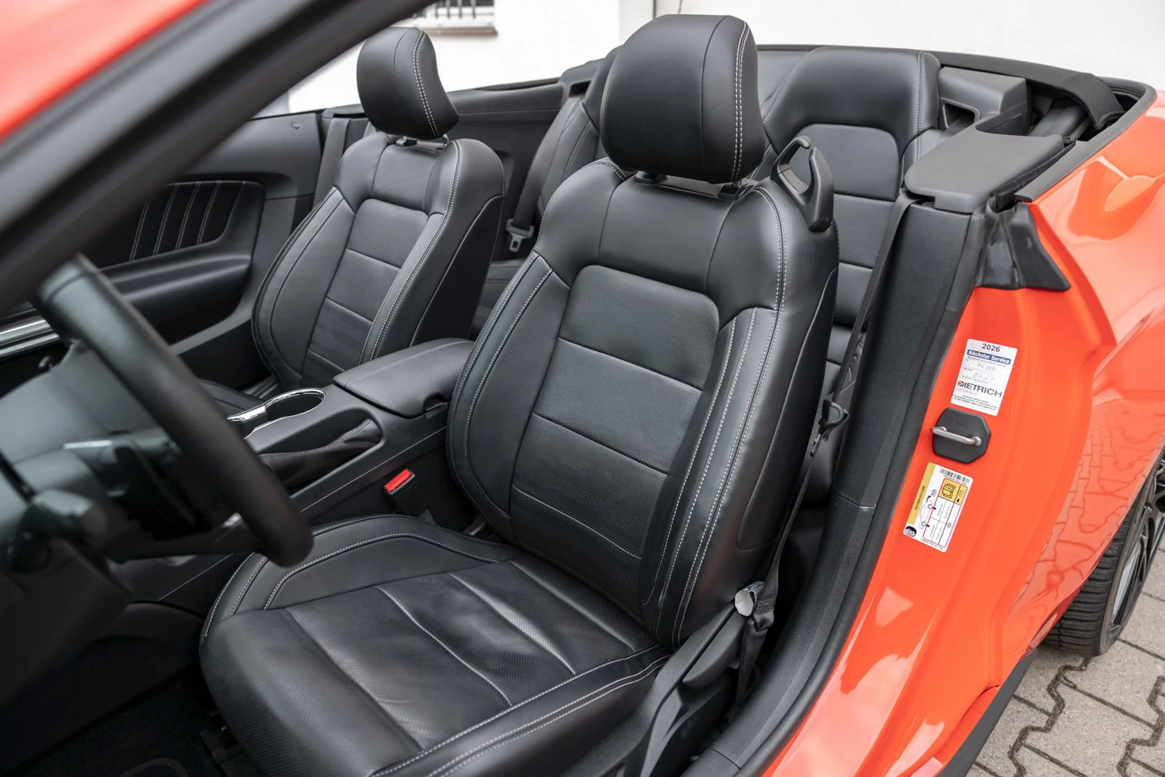 Ford Mustang Cabrio PREMIUM+20"+1.HD+DE+SCHECKHEFT — photo 12