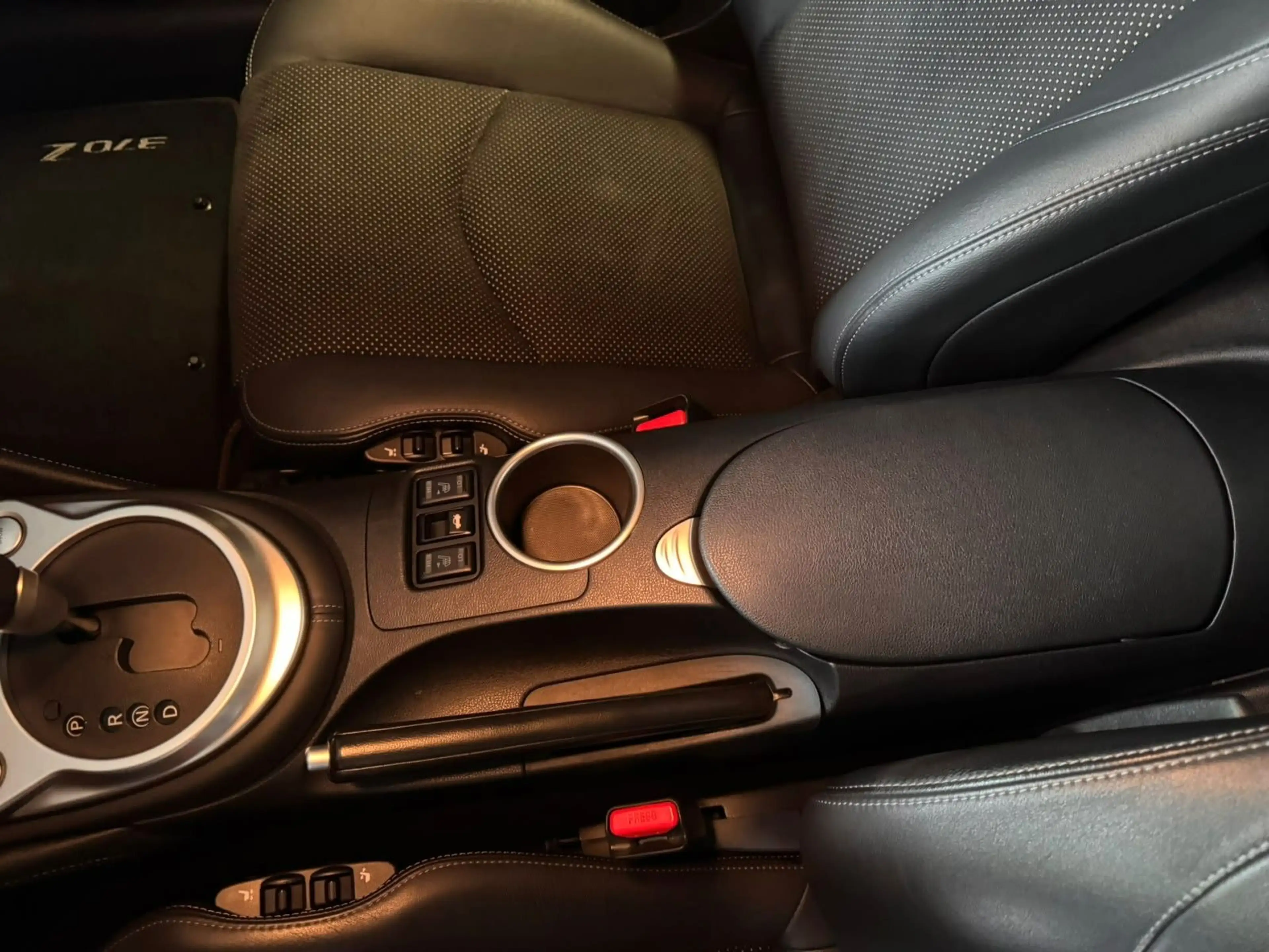 Nissan 370Z 370 Z Premium Pack — photo 13
