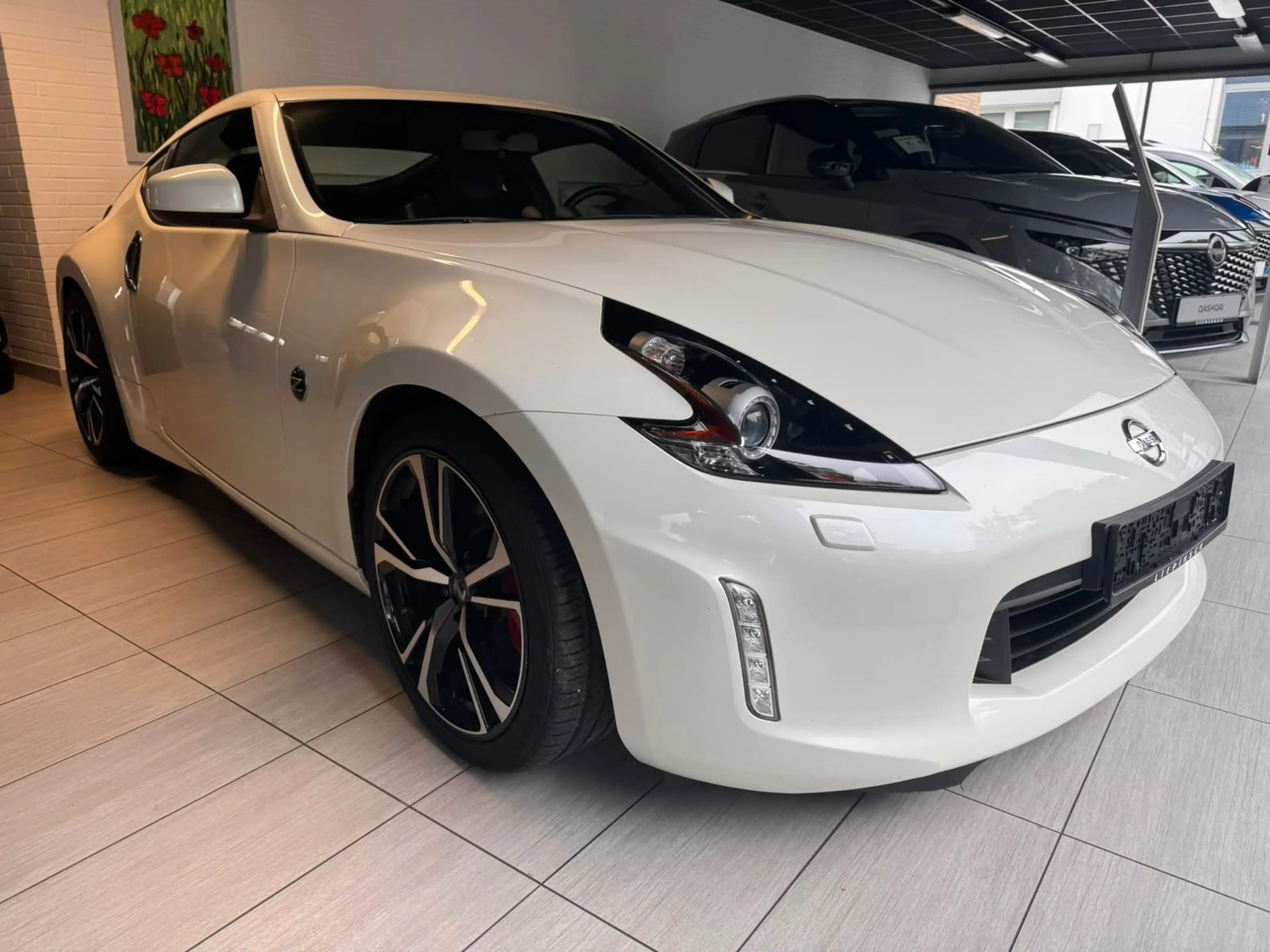Nissan 370Z 370 Z Premium Pack — photo 2