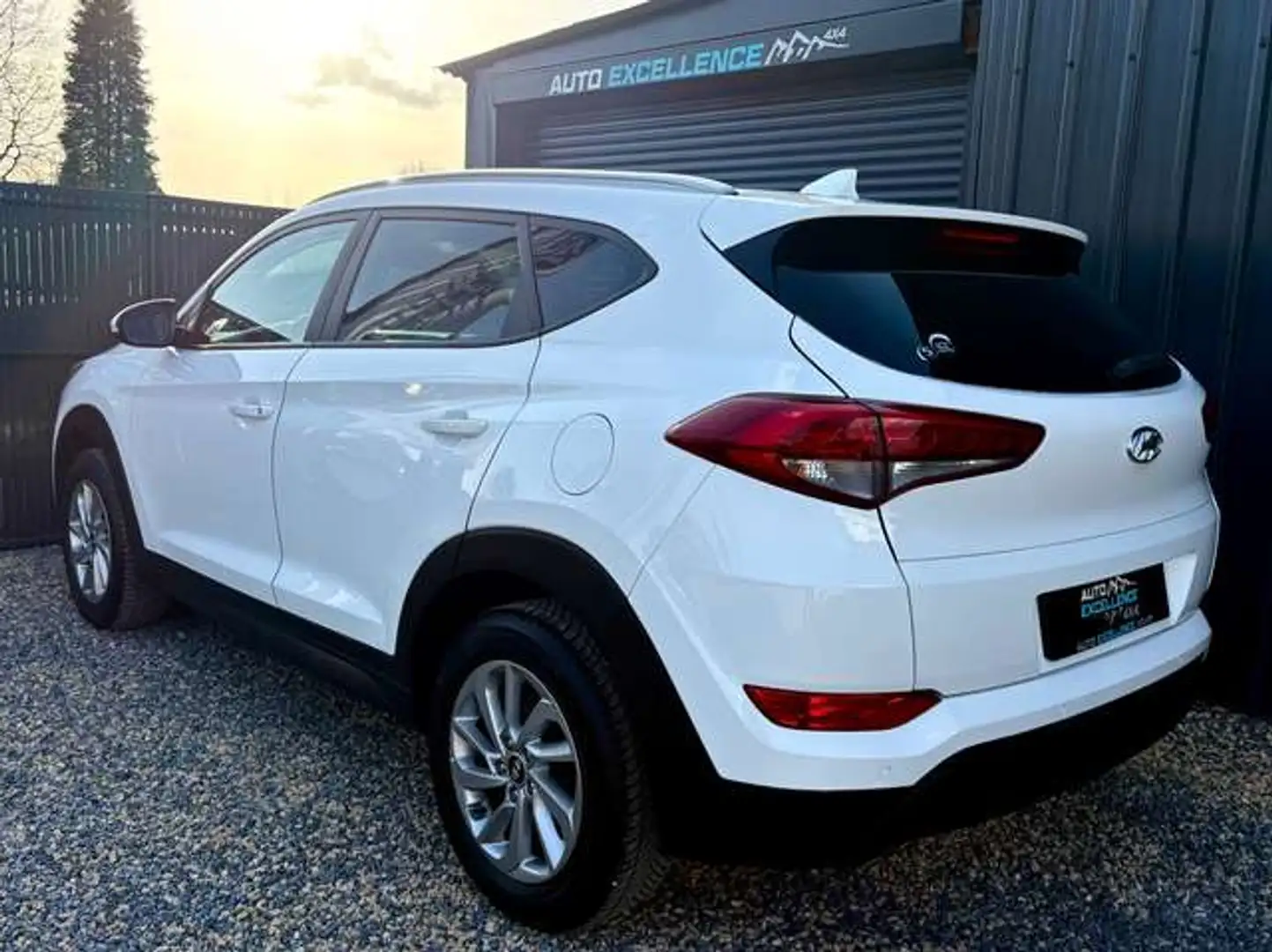 Hyundai TUCSON Tucson 1.6 GDi/ GPS Caméra/ 1er Propriétaire/ Weiß - 2