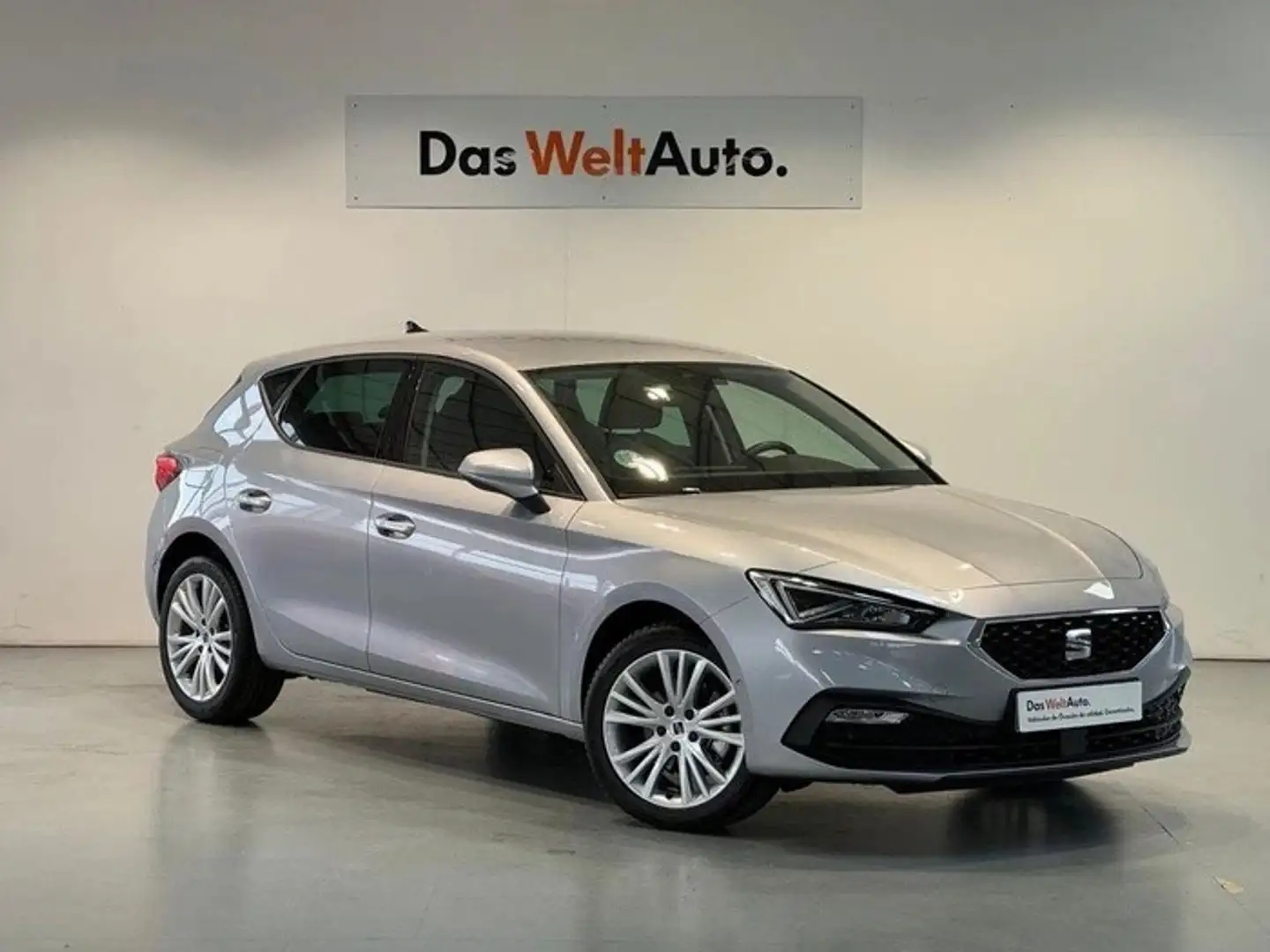 SEAT Leon ST 1.5 TSI S&S Style Special Edition 150 Plateado - 1