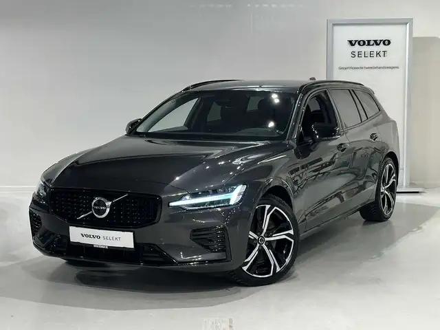 Volvo V60 T6 Recharge Plus dark