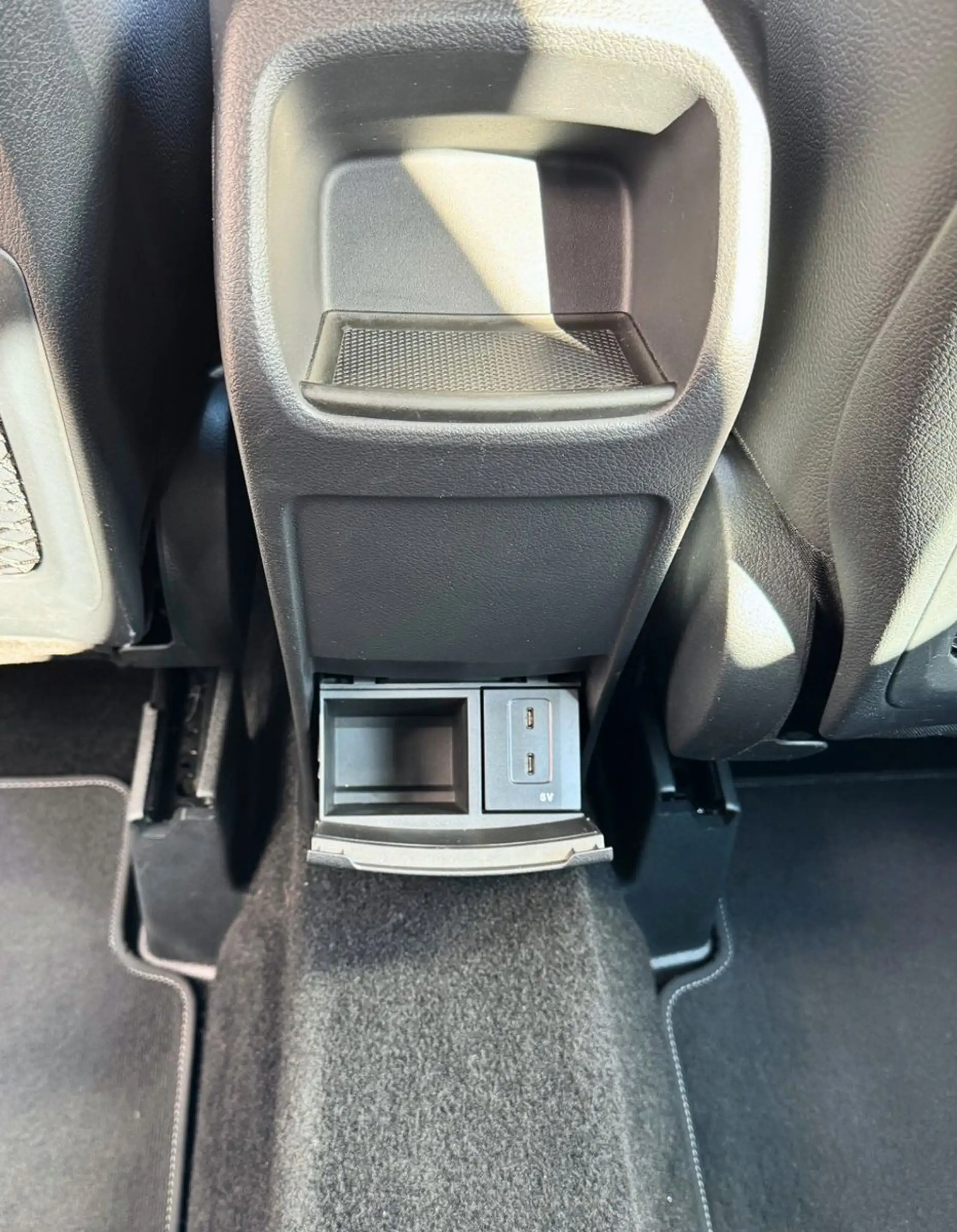 Mercedes-Benz B 220 B B 220 4Matic — photo 10
