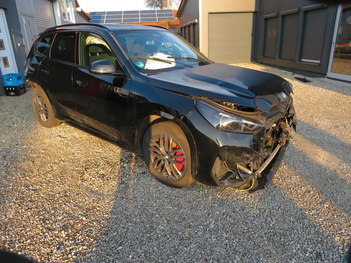 BMW iX1 Baureihe iX1 20 eDrive M Sport Schwarz - 2