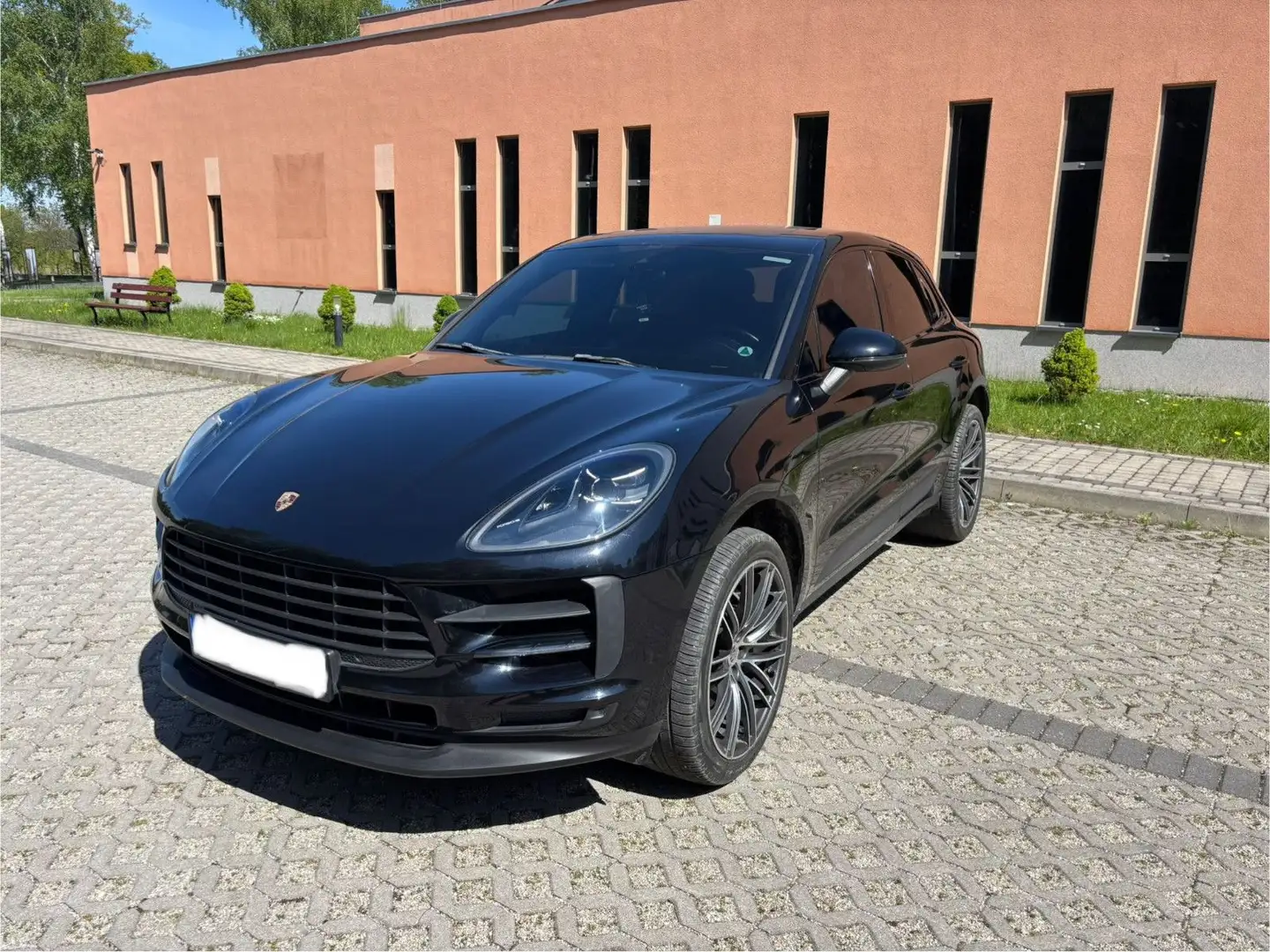 Porsche Macan S Schwarz - 1