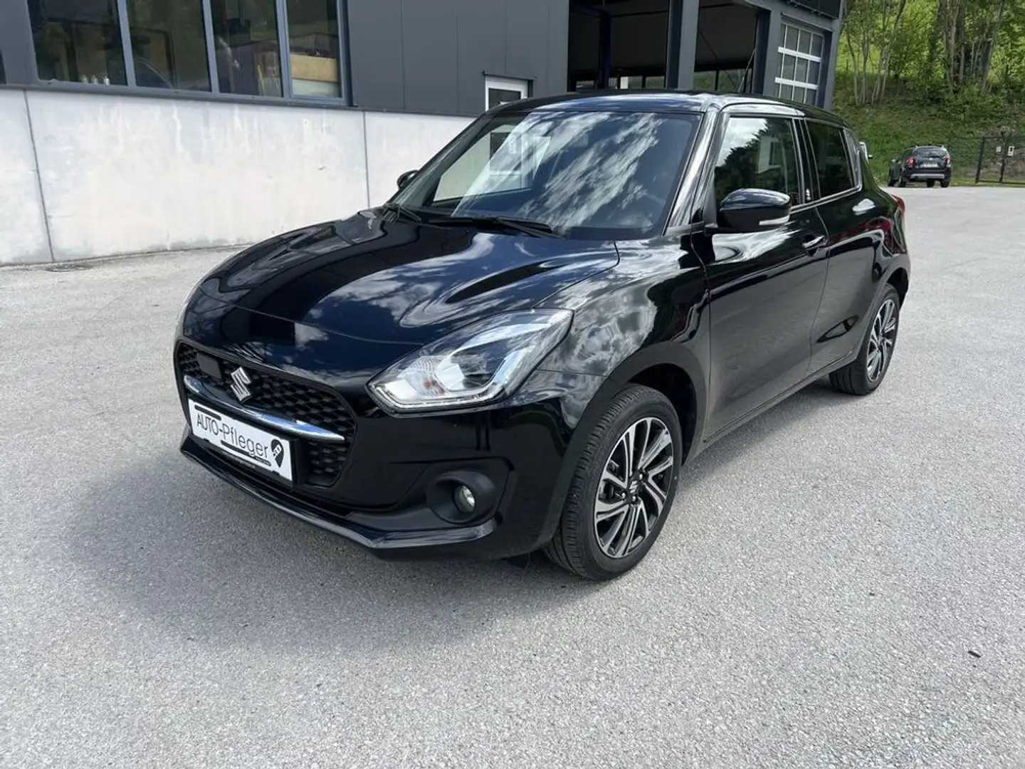 Suzuki Swift 1,2 Hybrid DualJet Allgrip Flash Schwarz - 1