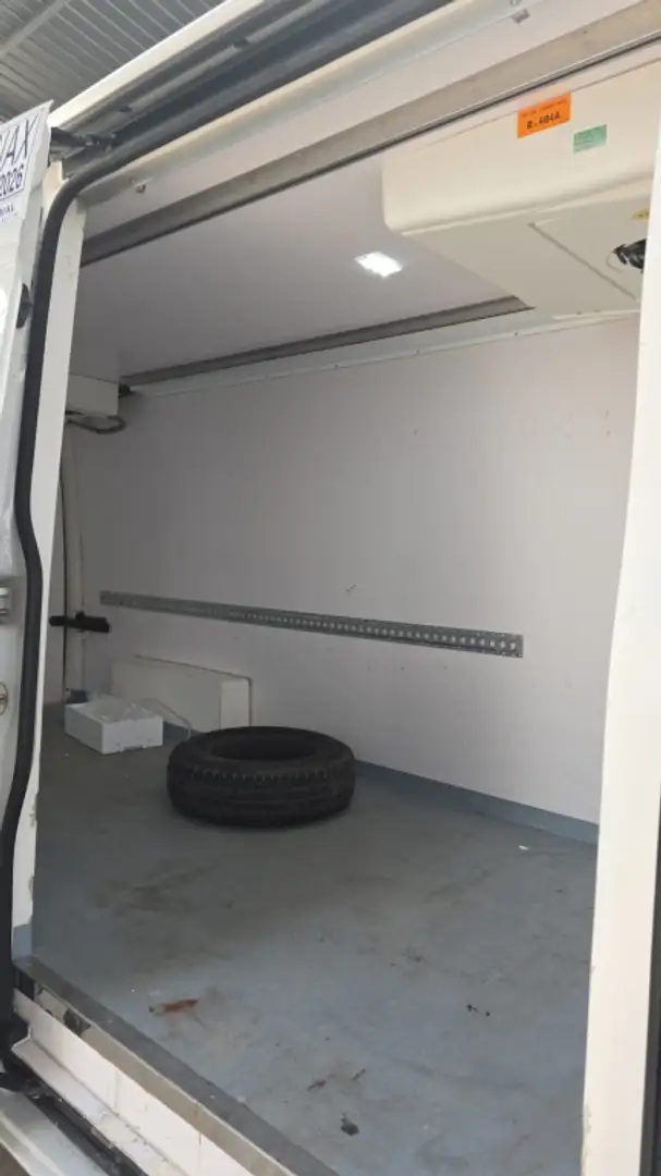 Volkswagen Crafter Ch. Cb. 2.0TDI SCR 35 BL L4 103kW Blanc - 2