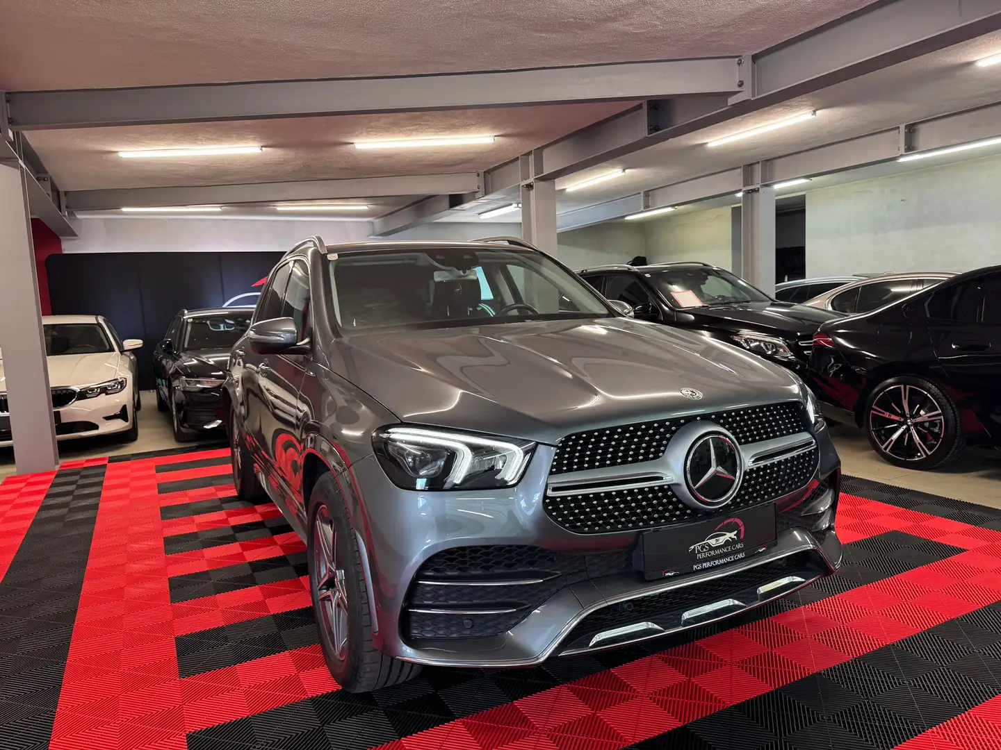 Mercedes-Benz GLE 350 GLE 350d/AMG/LED/TOP Grijs - 1