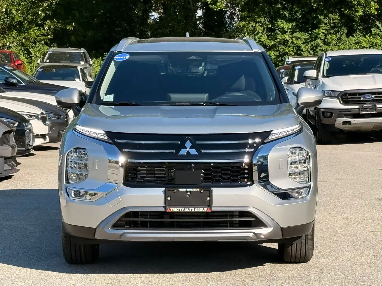Mitsubishi Outlander снимка Mitsubishi Outlander