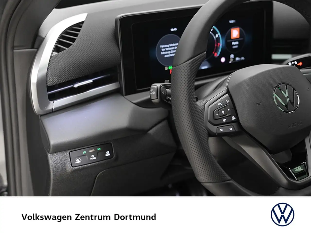 Volkswagen T-Roc 1.5 R-LINE DSG PANO AHK MATRIXLED LM20 9