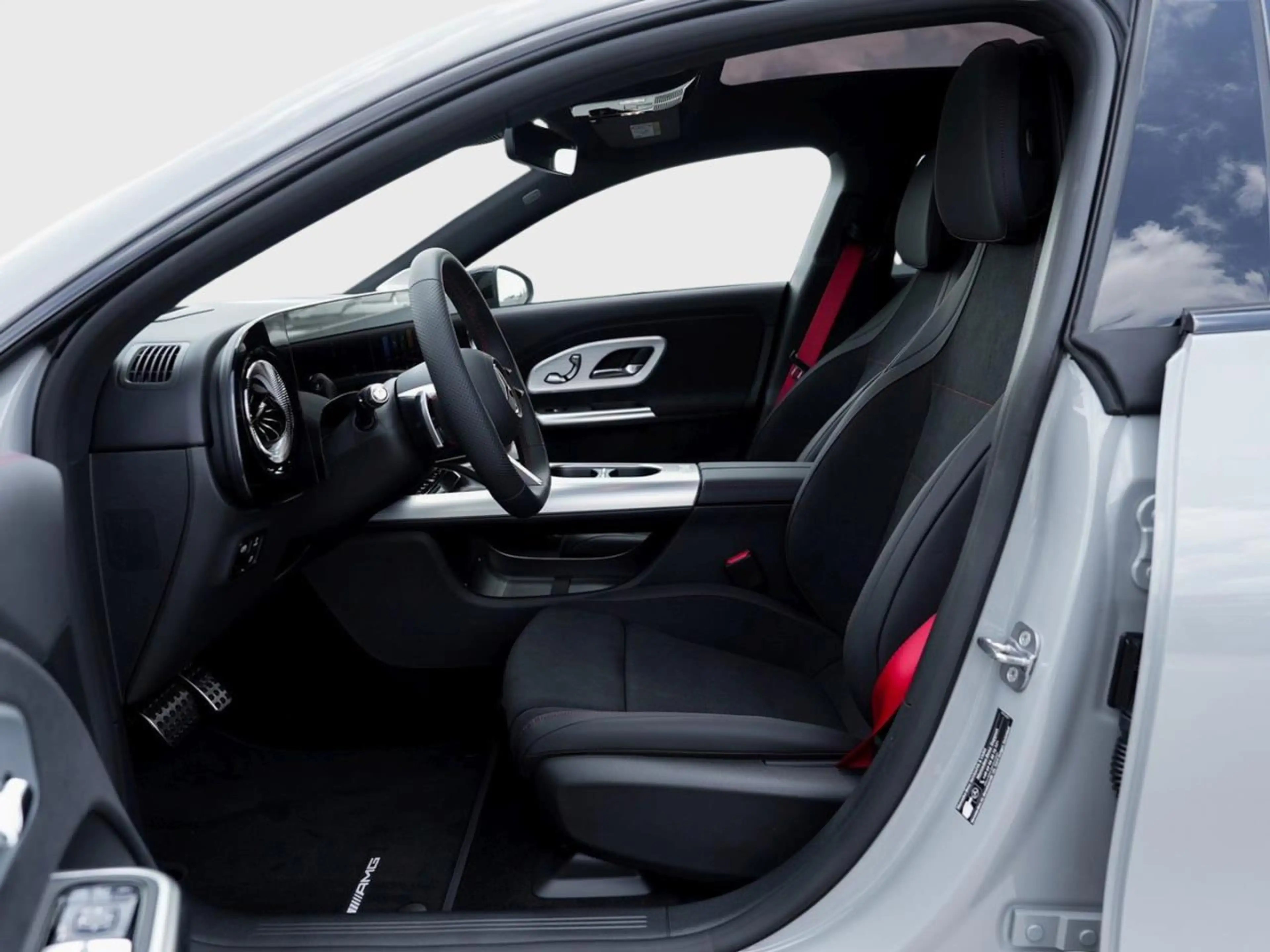 Mercedes-Benz CLA 200 Shooting Brake AMG Night Panorama HUD — photo 7