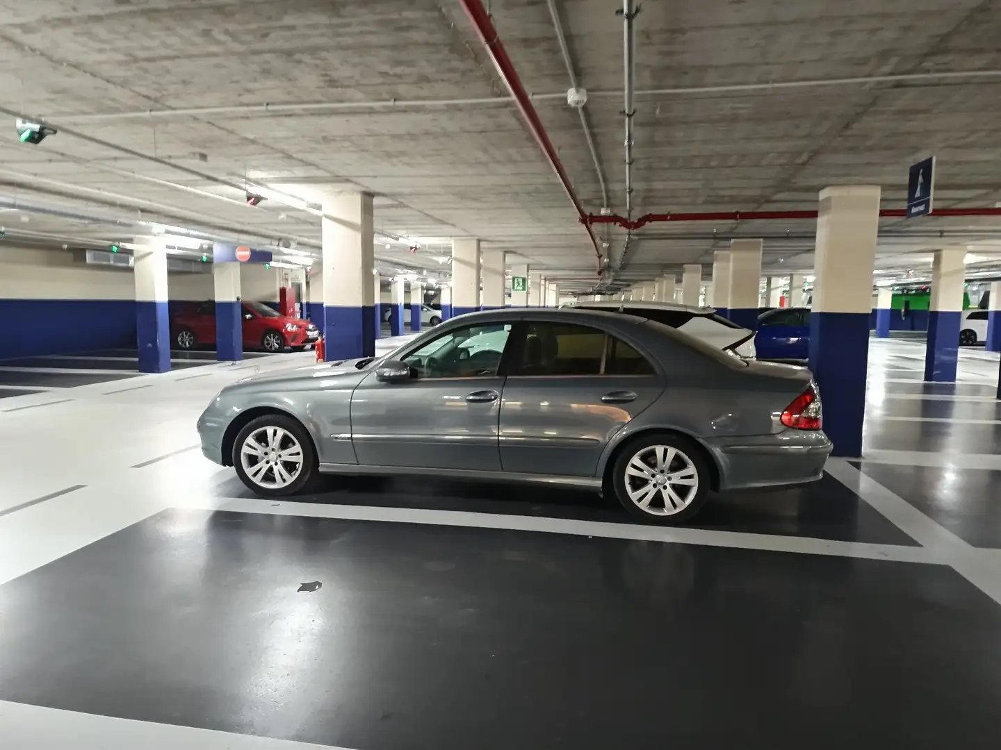 Mercedes-Benz E 220 CDI Elegance - 1