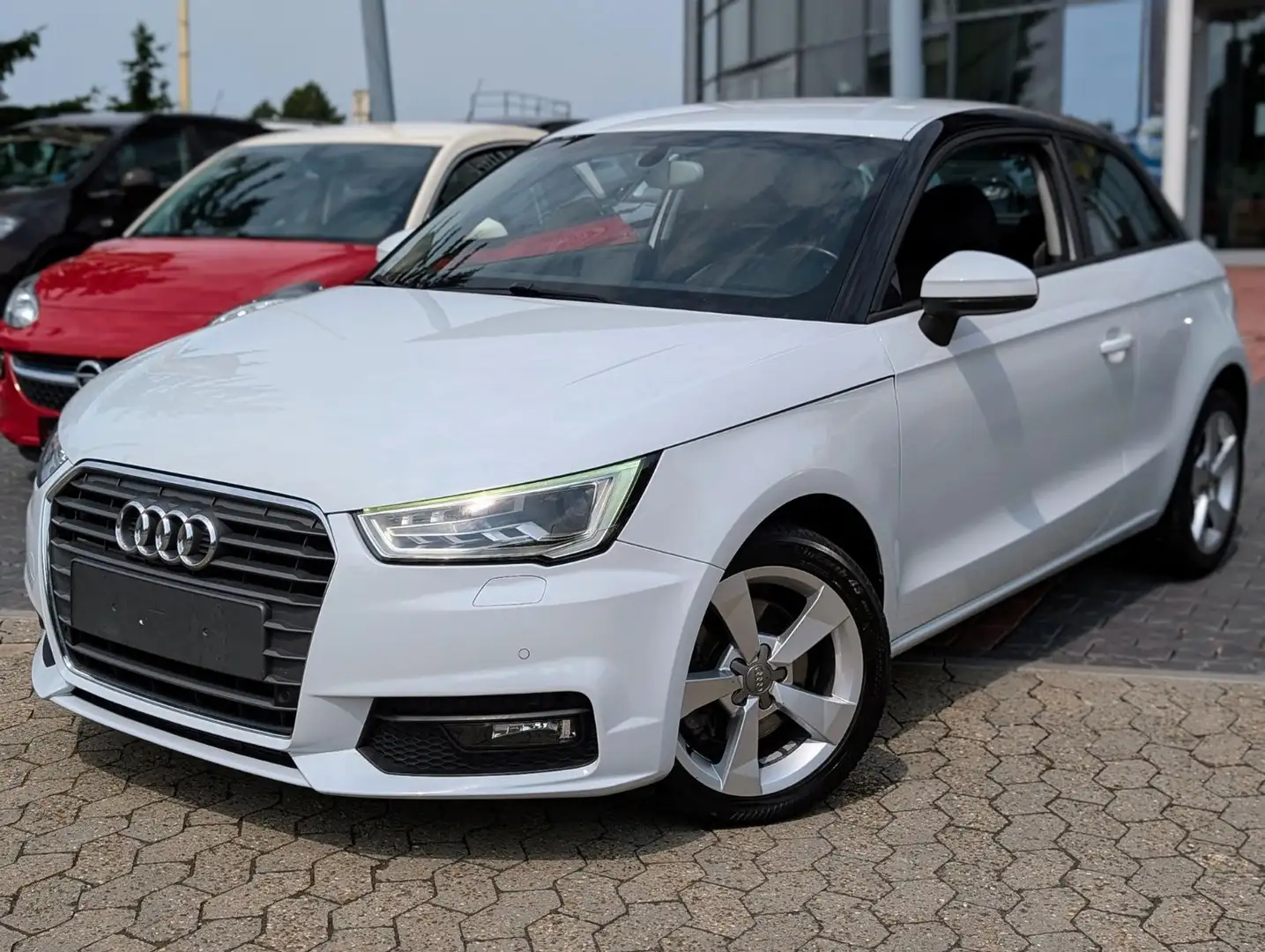 Audi A1 sport LED. PDC. Navi. BT. Sitzh. Klimaaut. Wit - 2