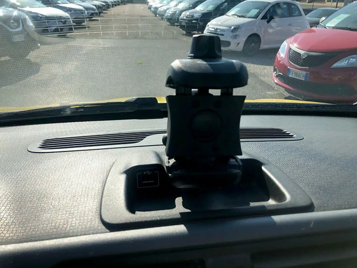 Fiat Panda Panda 1.0 hybrid City Cross s Giallo - 2