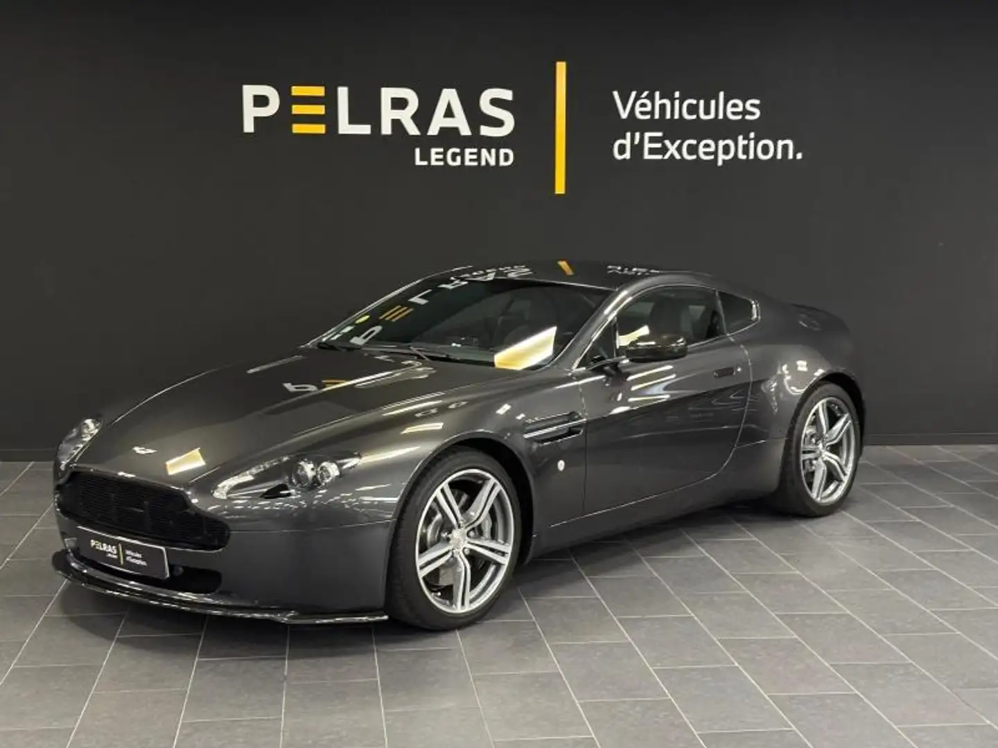 Aston Martin Vantage V8 4.7 420ch - 1