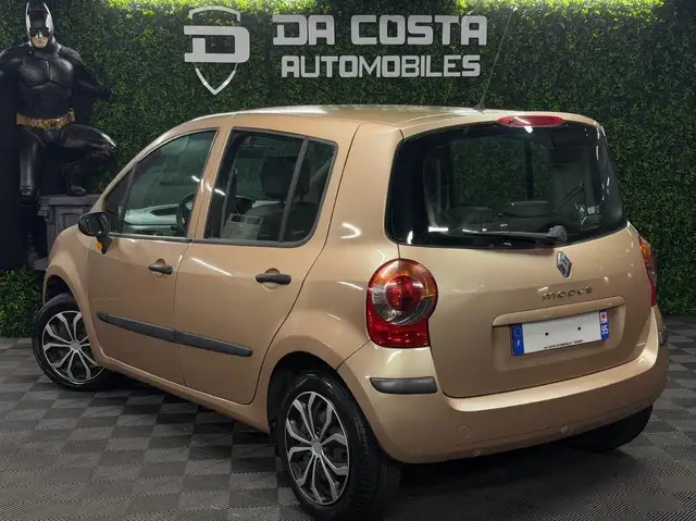 Renault Modus view 6