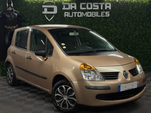 Renault Modus view 3