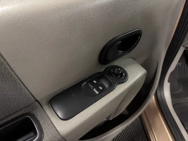 Renault Modus view 10