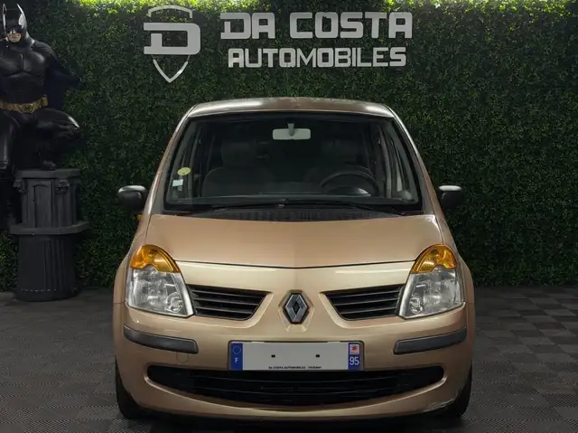 Renault Modus view 4