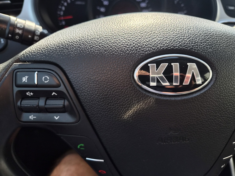 Kia Ceed SW / cee'd SW Sportswagon 1.6 GDI First Ed. — photo 14