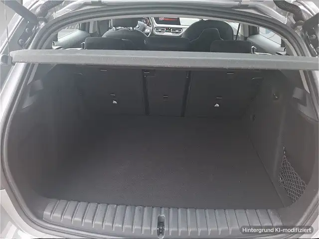 BMW 1 Series view 9