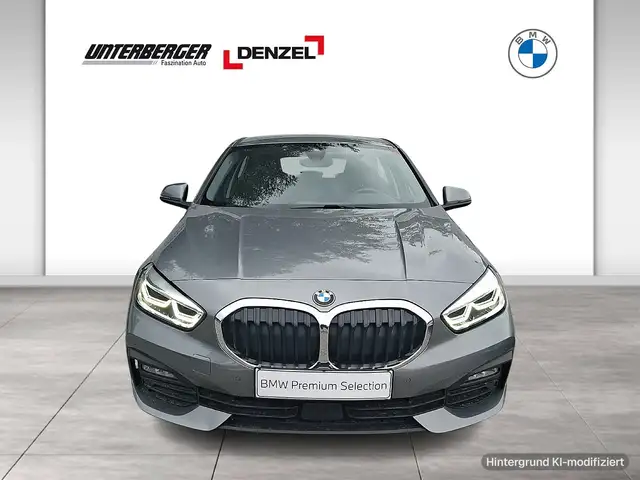 BMW 1 Series view 2