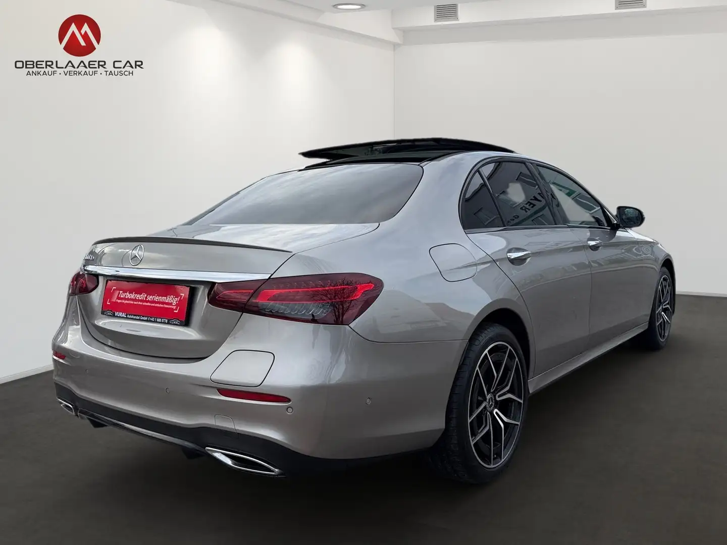 Mercedes-Benz E 300 E 300 de AMG-Line Aut. | Panorama | ACC | Grau - 2