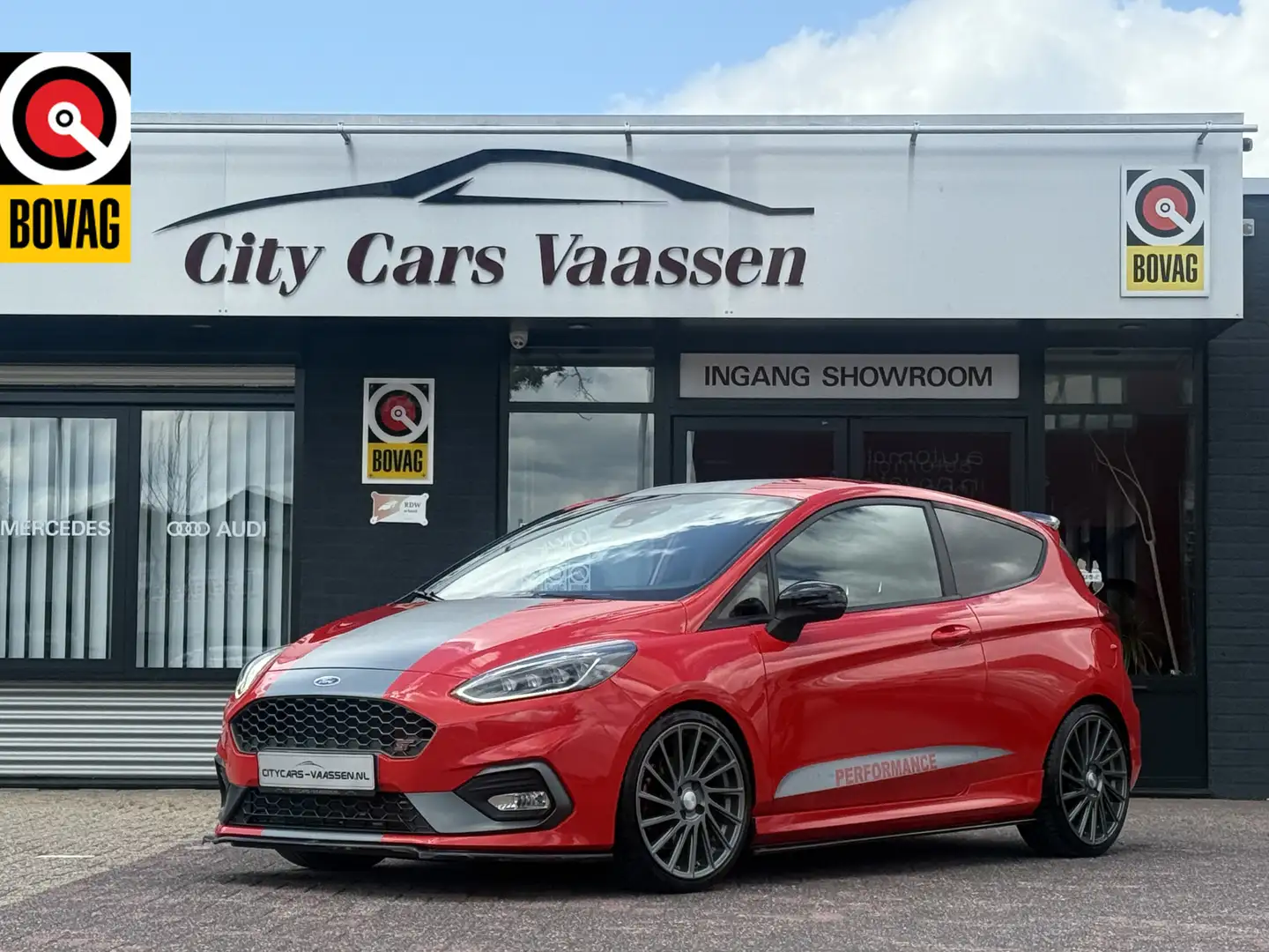 Ford Fiesta 1.5 EcoBoost Performance ST-3 200 pk apple carplay Rood - 1