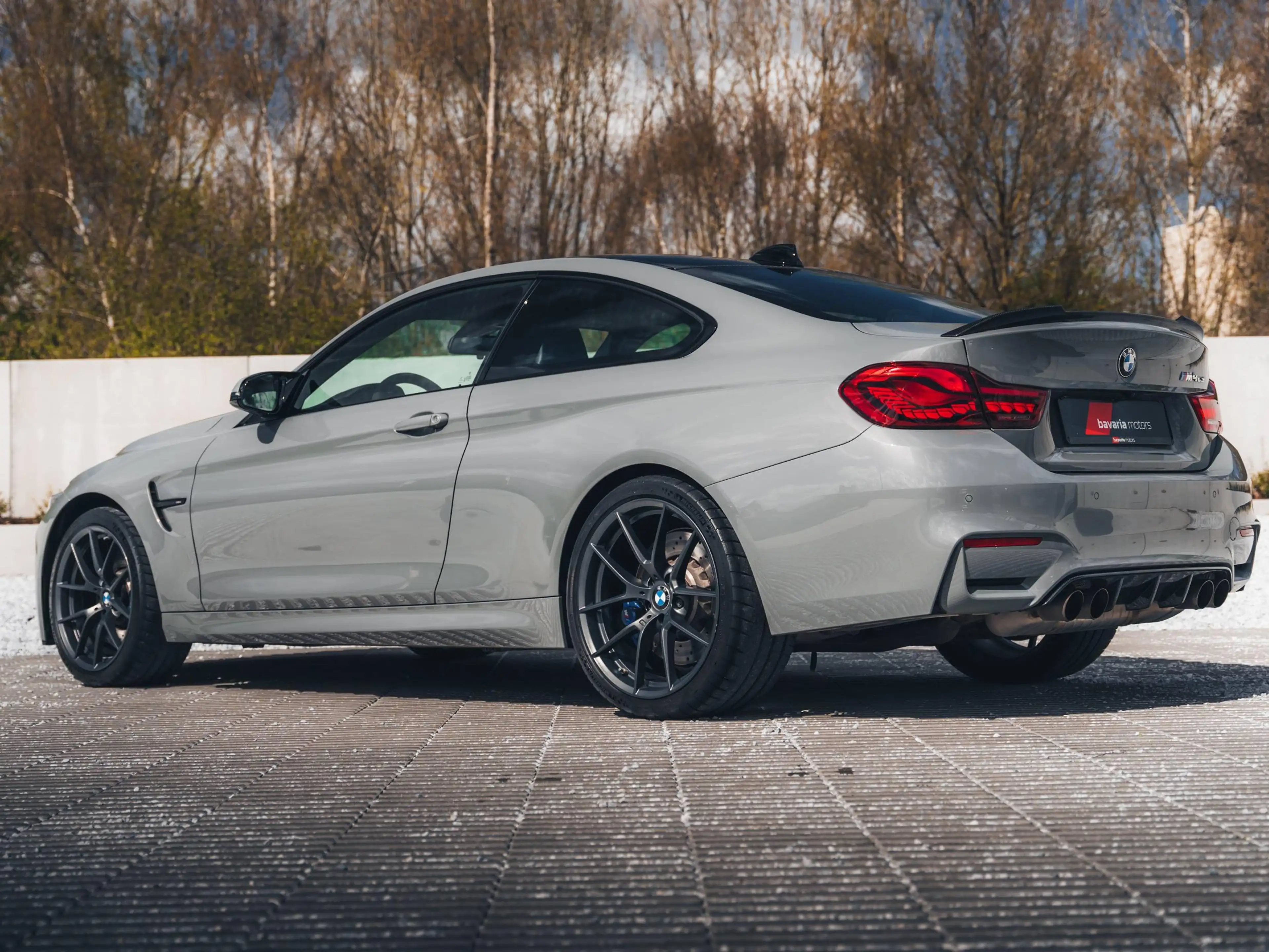 BMW M4 CS / Lime Rock Grey / Head-Up / Alcantara / 20" — photo 10