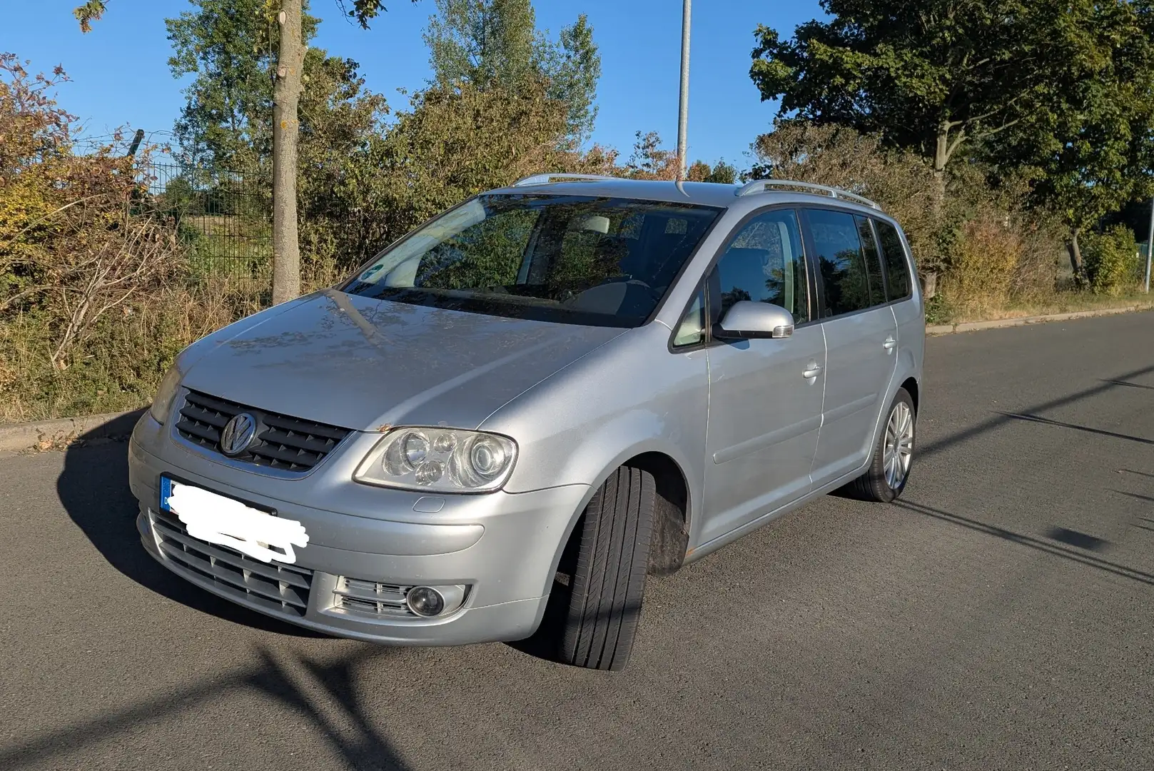 Volkswagen Touran 2.0 TDI Highline - 2
