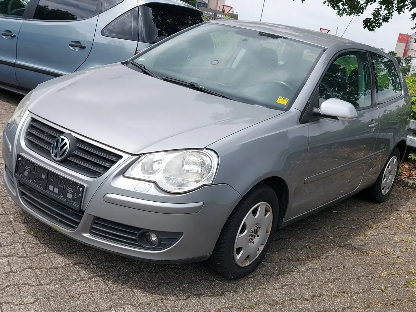 Volkswagen Polo Tour,Klima Gris - 1