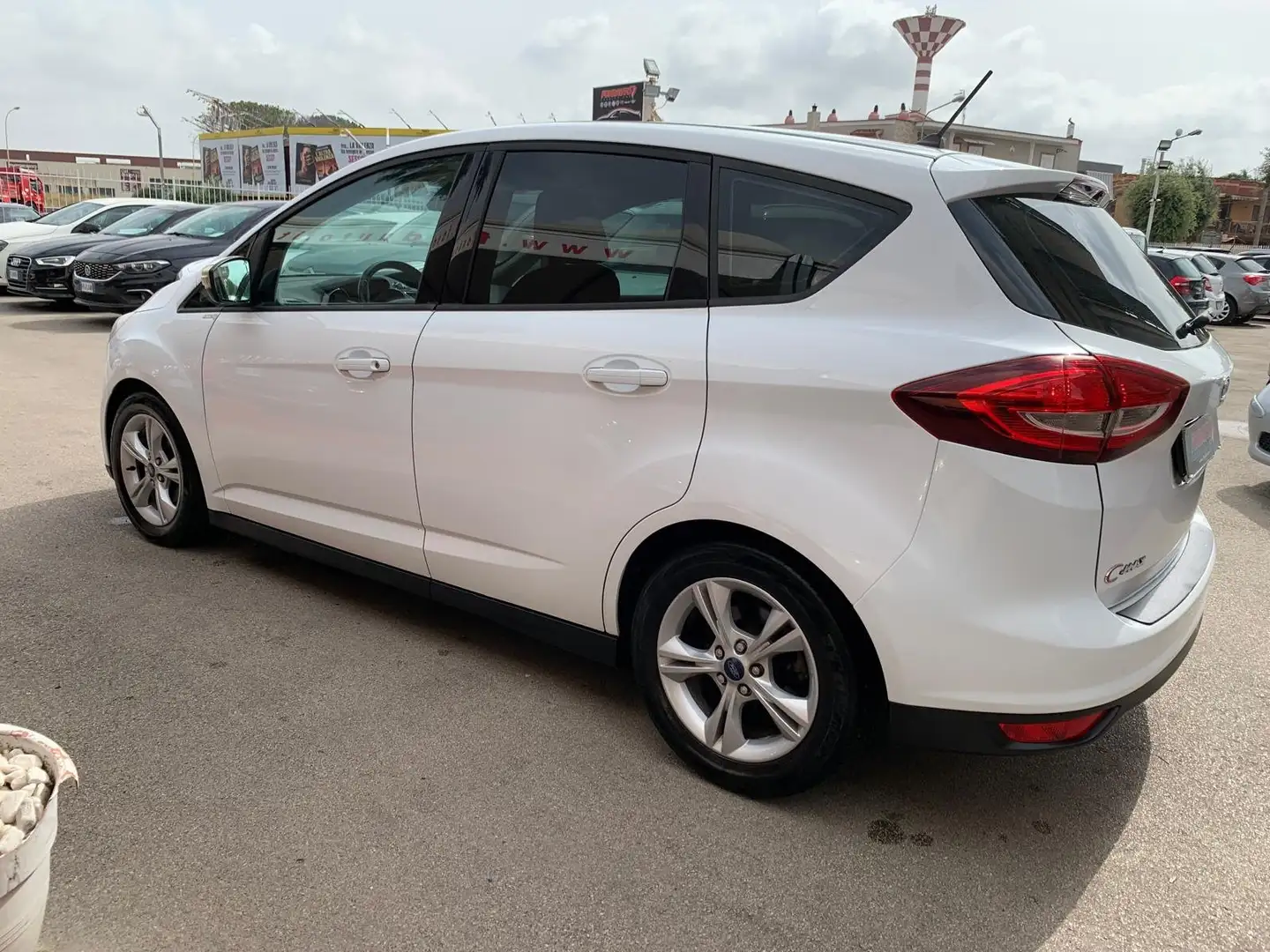 Ford C-Max C-Max 1.5 tdci Business s Blanc - 2