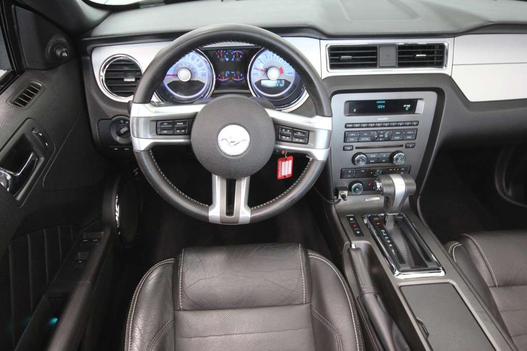 2010 Ford Mustang Convertible