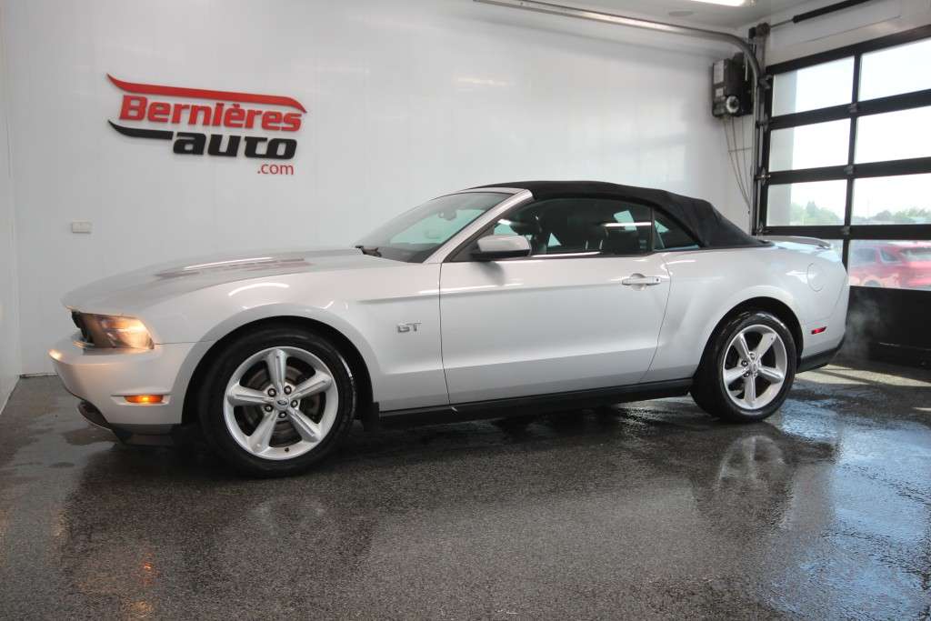 2010 Ford Mustang Convertible
