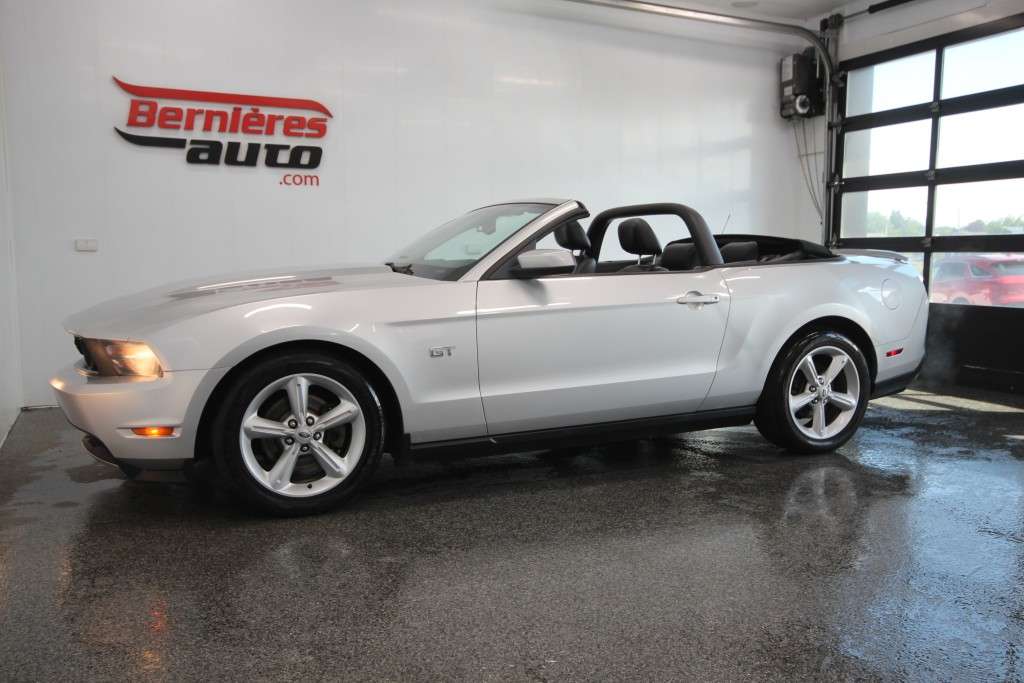 2010 Ford Mustang Convertible