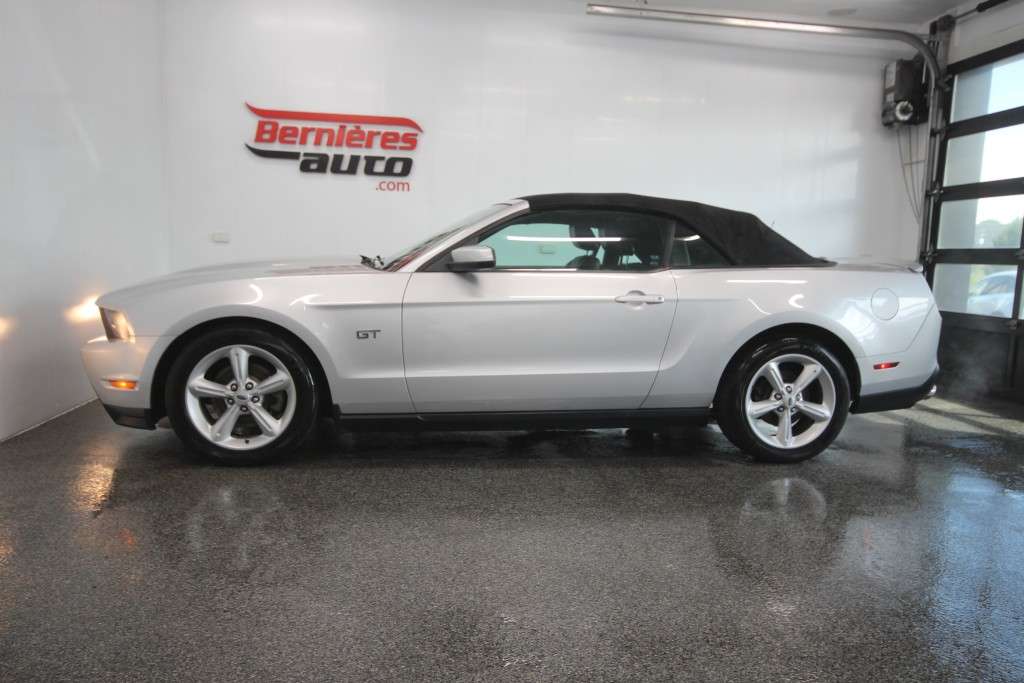 2010 Ford Mustang Convertible